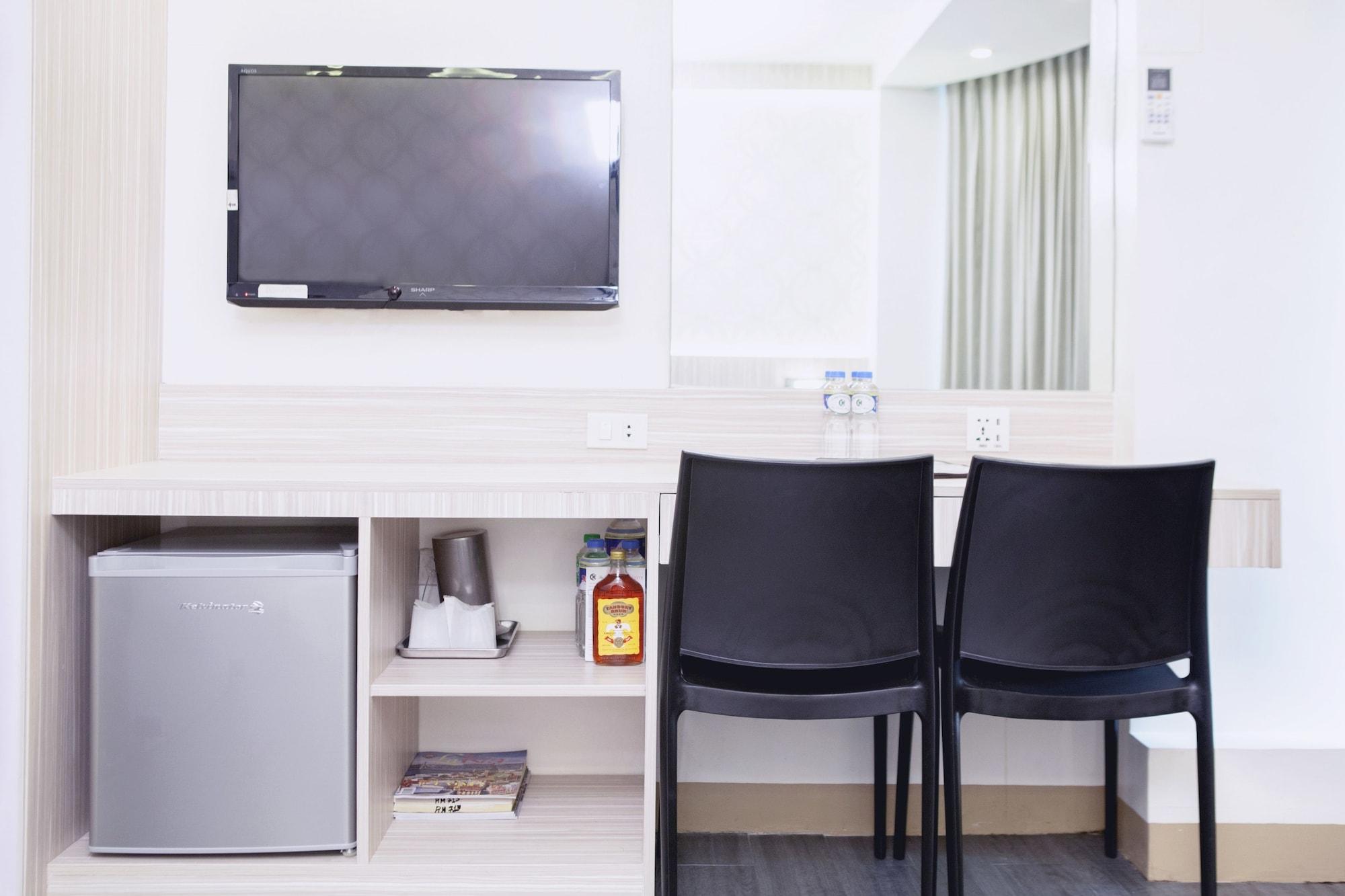 The Charter House Hotell Makati City Exteriör bild