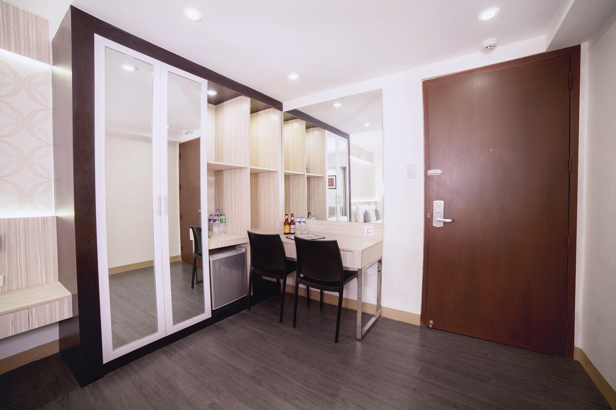 The Charter House Hotell Makati City Exteriör bild