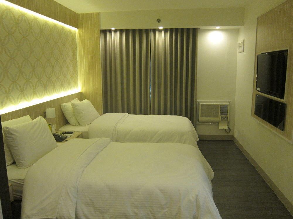 The Charter House Hotell Makati City Exteriör bild