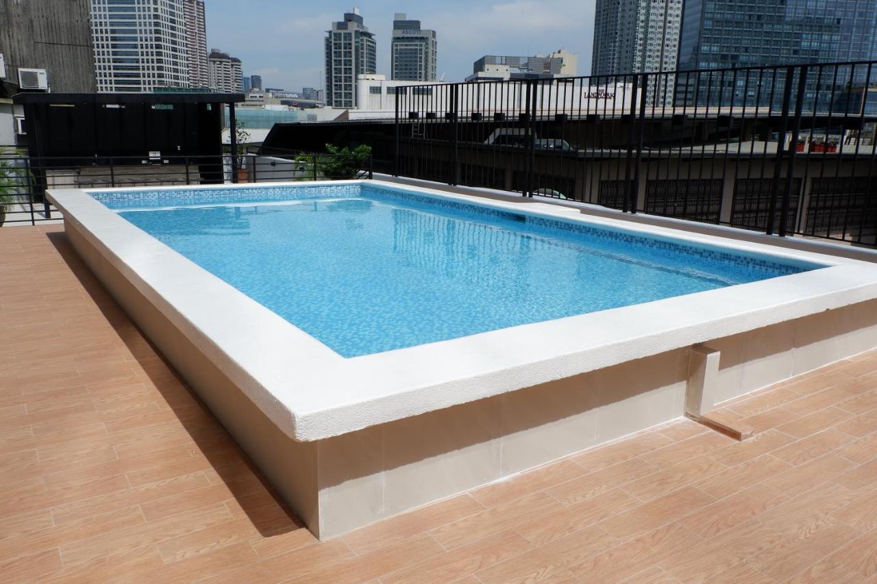 The Charter House Hotell Makati City Exteriör bild